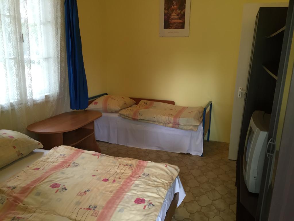 Matroz Siofok Hotell Exteriör bild