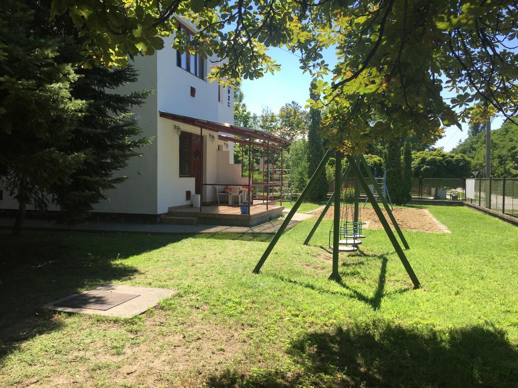 Matroz Siofok Hotell Exteriör bild